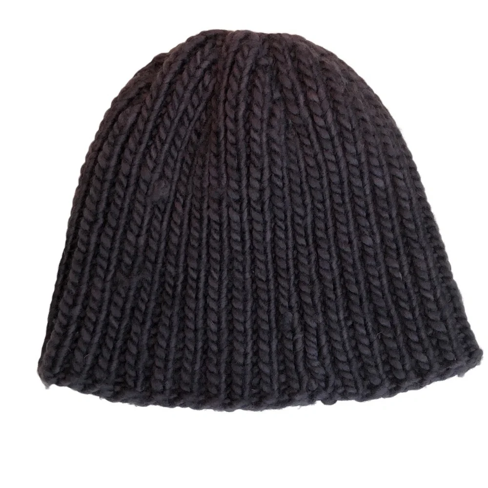 Chunky Knit Beanie‎ with Removable Oversized Pom-Pom
